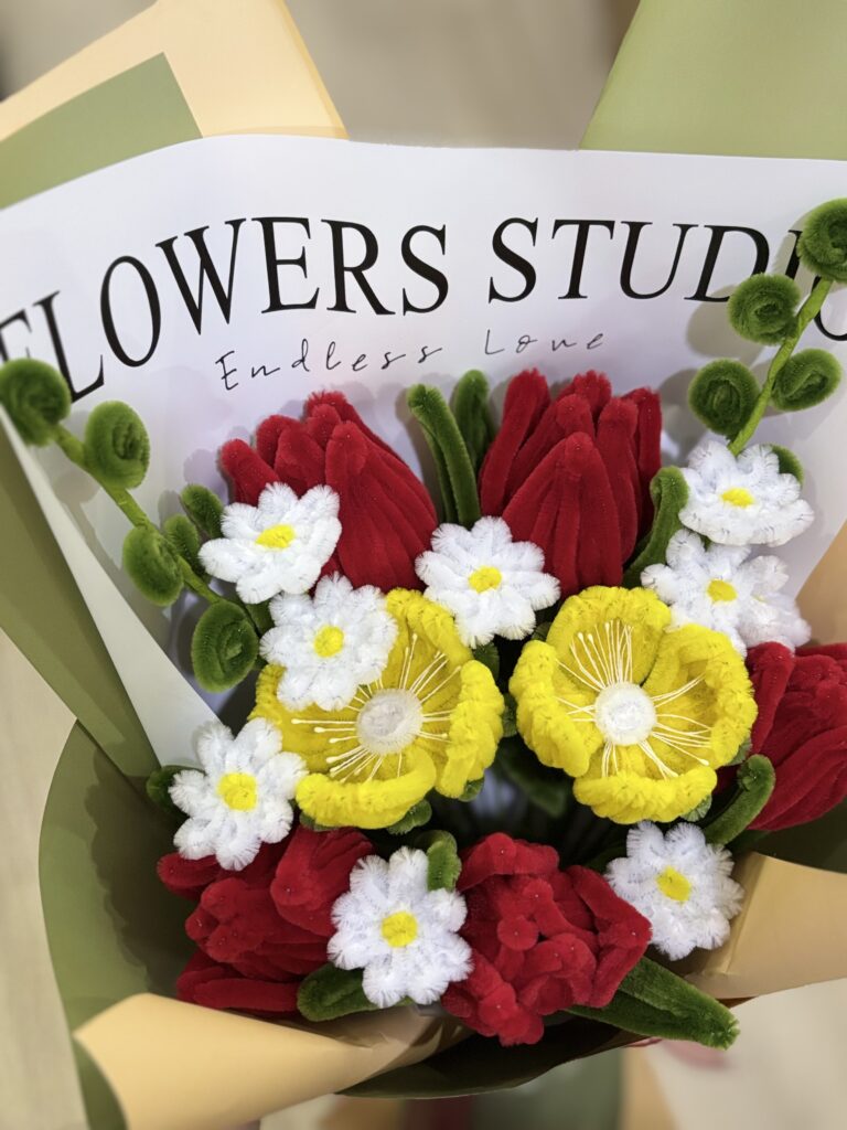 Vecni cvetni aranzman od plisa - poklon za rodjendan Smederevo