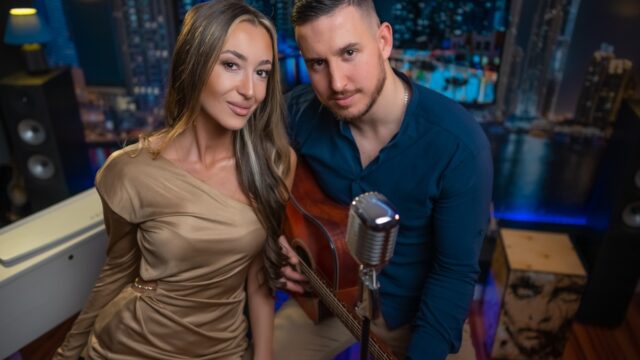 Nikola Slamnig & Bend – pevačica i gitarista izvode muziku za proslave