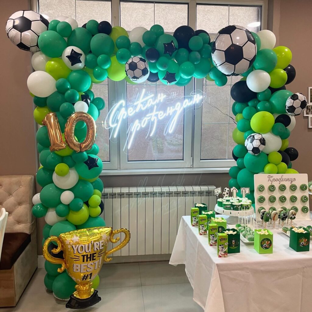 Kombinacija pastelnih i zlatnih balona za krštenje - Lulu Balloon