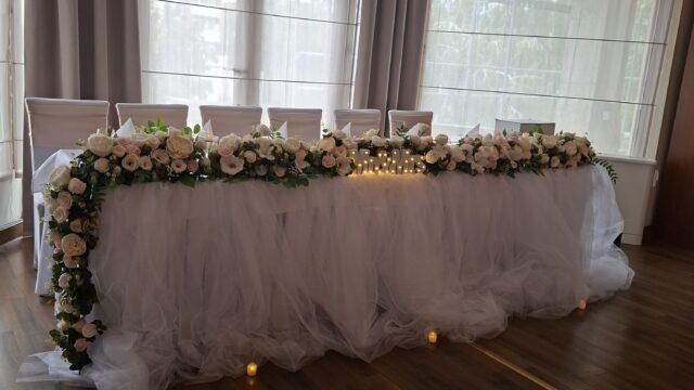 Mladenački Sto za svadbu