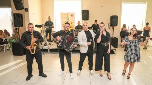 6CE80227-1DD4-4551-811B-7BE8A319F372