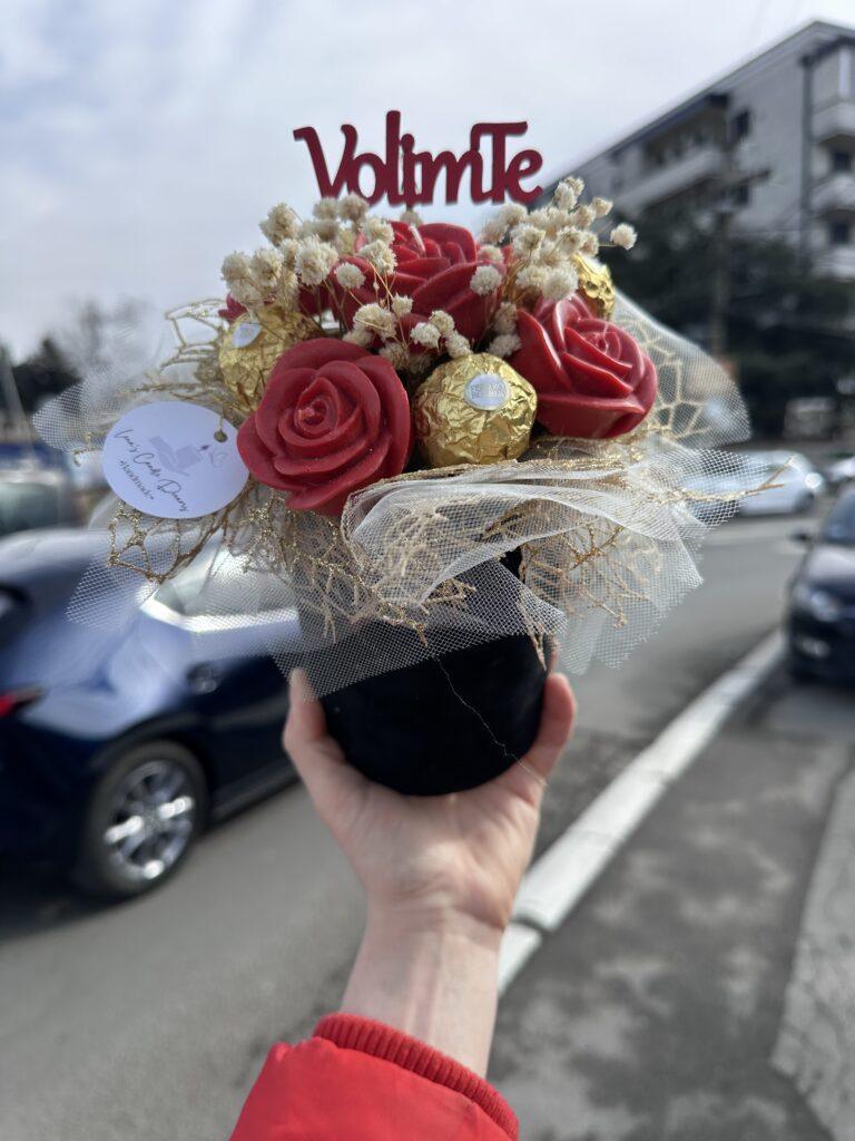 Unikatni poklon aranžman sa mirisnim svećama i dekoracijom Beograd