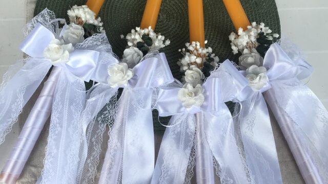 Ukrašene sveće za mladence u crkvi – dekoracije za svadbu Niš