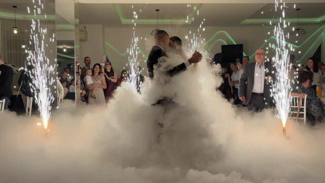 Niski dim za prvi ples mladenaca na svadbi specijalni efekti Bloom Room