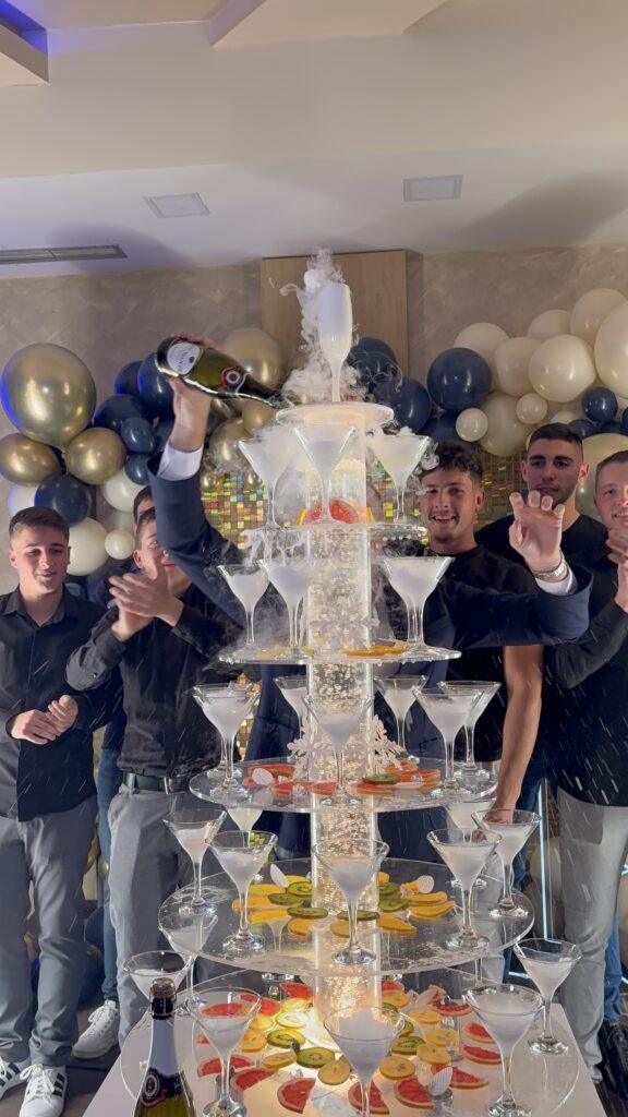 Okrugla fontana za šampanjac za luksuzne proslave i koktele