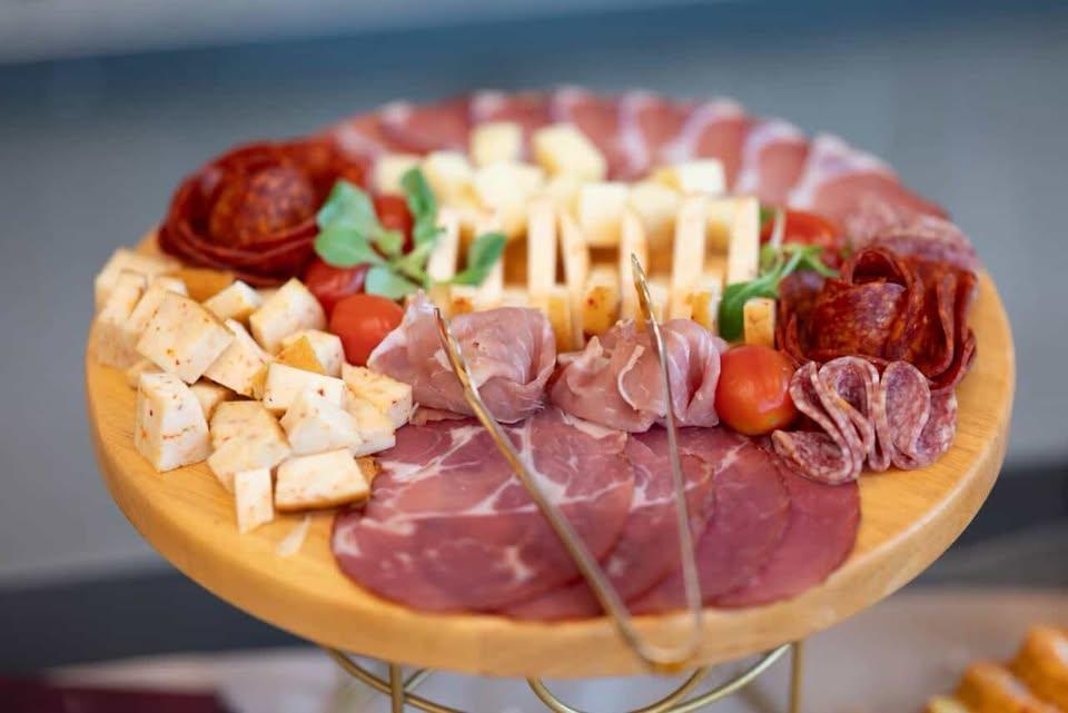 Ketering za rođendane Novi Sad slane đakonije Kekina Kuhinja