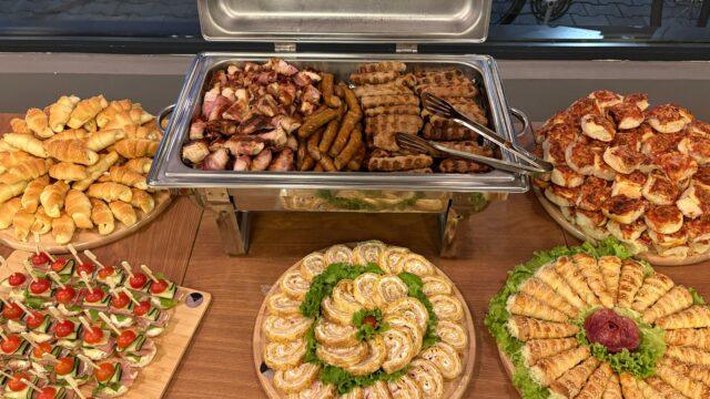 ketering kruševac slatki sto poslastice za proslave