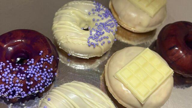 handmade krofnice i cake pops slatki sto Sombor