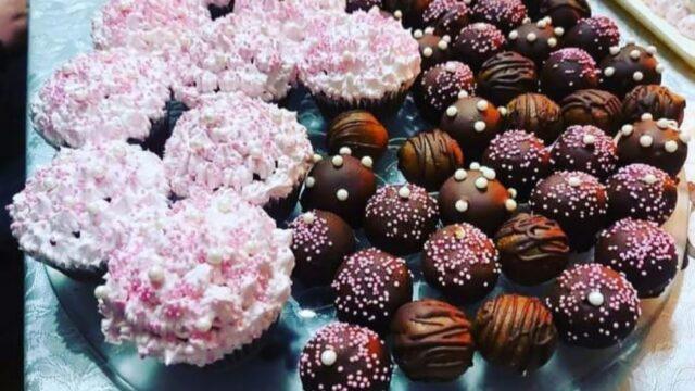 slatki sto za proslave Sombor rucno pravljene poslastice