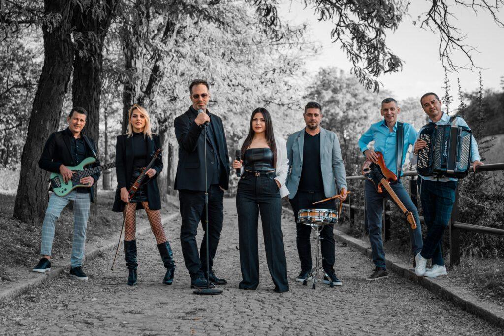 bend za svadbu la bombonjera uzivo muzika proslava