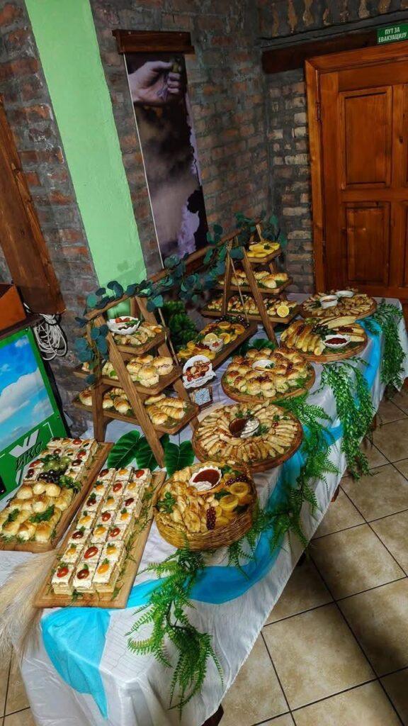 ketering beograd desertne casice i sitni kolaci i slani ketering