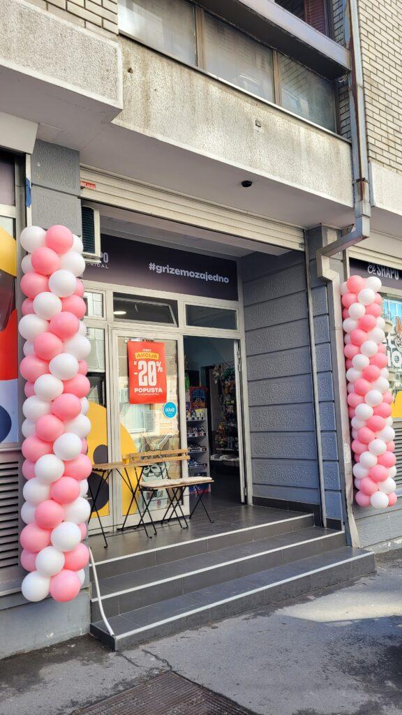 Moderna dekoracija prostora za slavlje